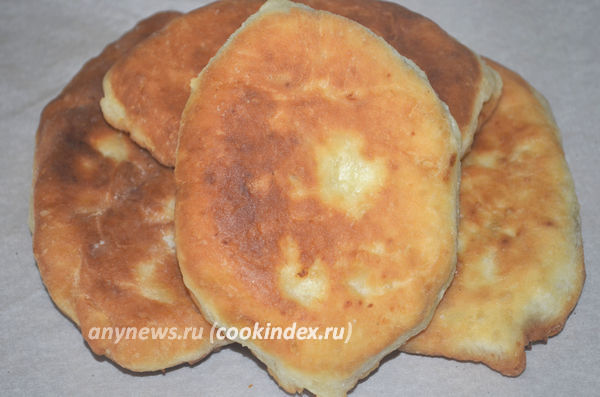 Пирожки с картошкой и колбасой - пошаговый рецепт
