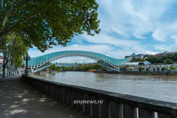 Мост Мира, Тбилиси