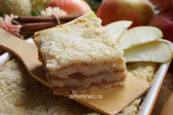 Сухой пирог с яблоками и манкой - пошаговый рецепт