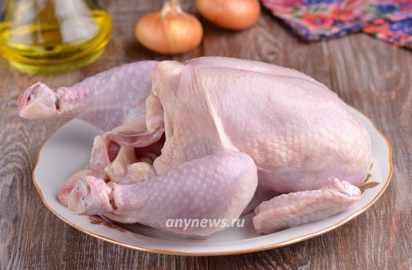 Курица фаршированная блинами - подготавливаем курицу