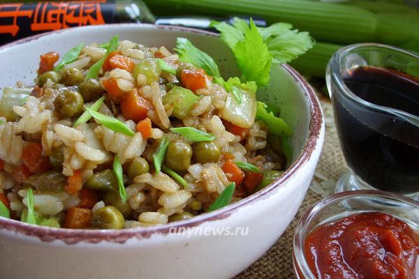 рис с овощами по-китайски