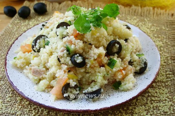 Салат с тунцом и кускусом