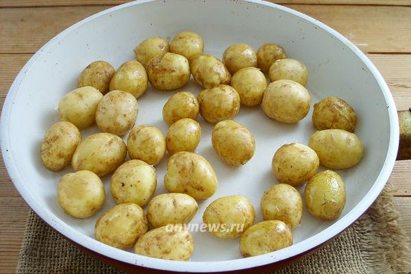 Золотистая, кругленькая: как вкусно приготовить молодую картошку