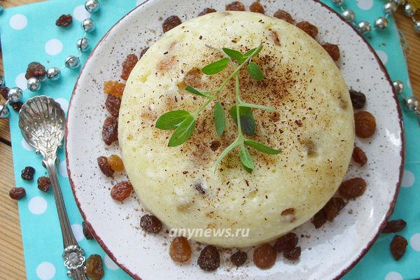 Творожная запеканка с манкой в микроволновке