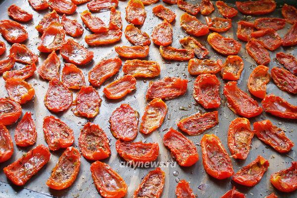 Вялить помидоры в духовке 2-3 часа