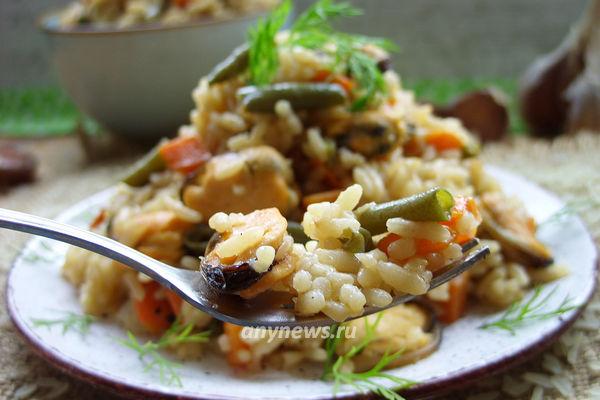 Что попробовать в Крыму - Вкусный плов с мидиями
