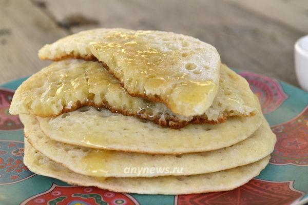 Марокканские блины Багрир с медовым соусом - рецепт с фото