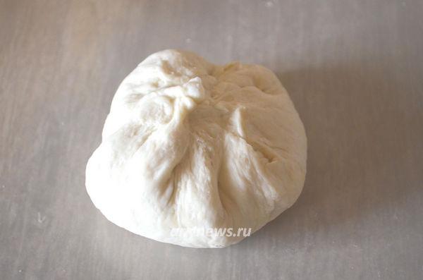 Лепёшки с сыром дрожжевые (на молоке) — рецепт с фото пошагово