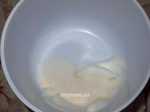 Безе в домашних условиях в духовке - добавляем сахар