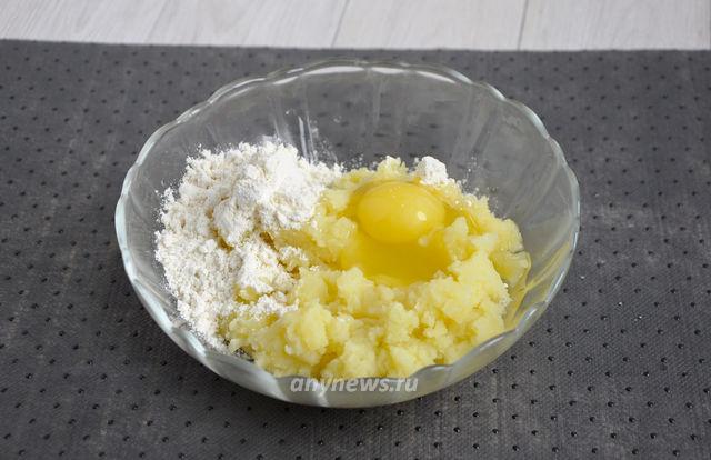 Ленивые вареники с картофелем - замешиваем картофельное тесто