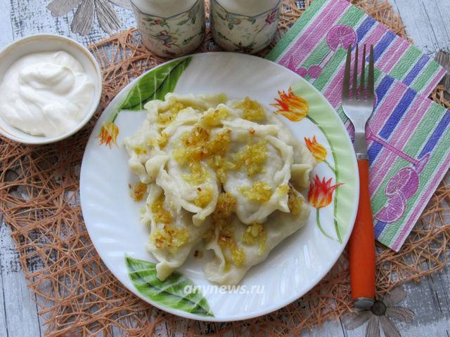 Домашние вареники с картошкой и грибами