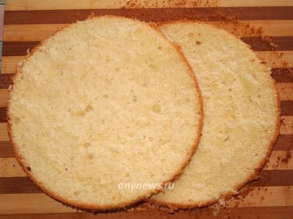 Бисквитный торт с кремом зефир - режем коржи