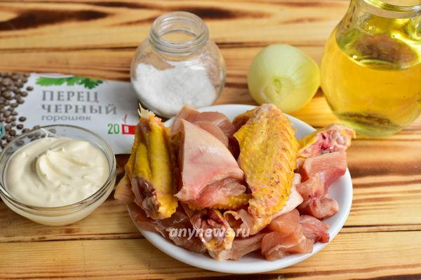 курица в мультиварке рецепты простые и вкусные сметанном соусе. kuruca smetana 01. курица в мультиварке рецепты простые и вкусные сметанном соусе фото. курица в мультиварке рецепты простые и вкусные сметанном соусе-kuruca smetana 01. картинка курица в мультиварке рецепты простые и вкусные сметанном соусе. картинка kuruca smetana 01. Уверена, что почти каждая хозяйка готовит такое блюдо. Этим незамысловатым рецептом можно угодить каждому члену семьи. Он из серии быстрых и на каждый день. Особенно когда нет времени на готовку, нам приходит на помощь любимая мультиварка, которая приготовит сочную, нежную курочку во вкуснейшем соусе. Я добавила свою изюминку в этот соус: немного горчицы — получилось пикантно и очень вкусно.