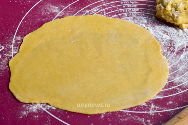 Торт Медовик с заварным кремом - раскатываем тесто
