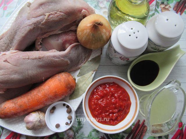 Как приготовить свиной язык в духовке: простой рецепт