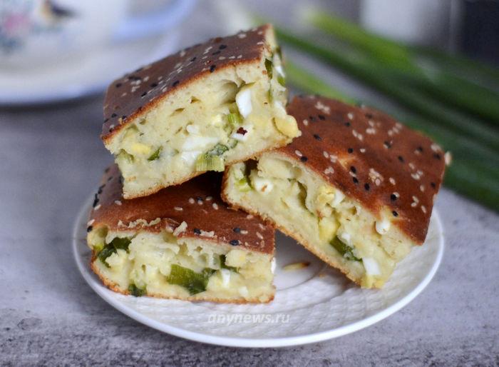 заливной пирог с яйцом и зеленым луком в духовке