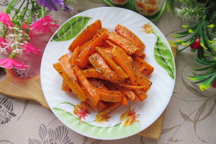 Морковь запеченная в духовке со специями