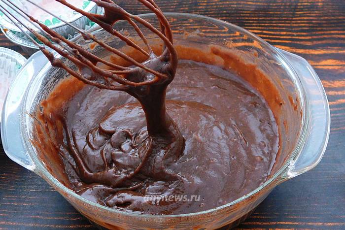 Шоколадные маффины - тесто с какао