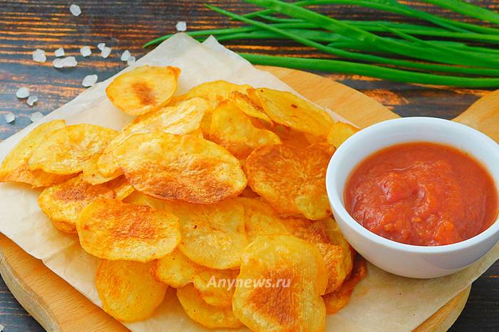 Картофельные чипсы с паприкой