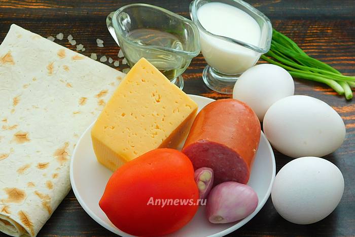 Пицца из резанного соломкой лаваша на сковороде - ингредиенты