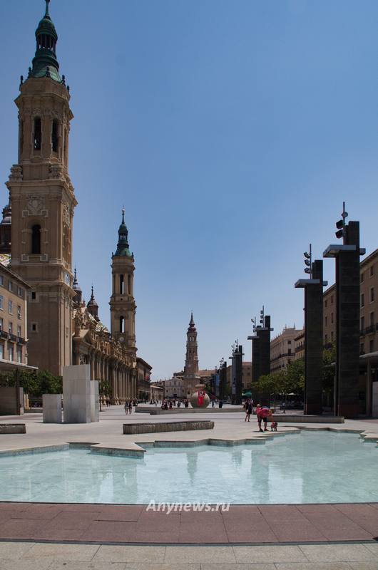 Площадь Нуэстра Сеньора дель Пилар, Сарагоса (Арагон)