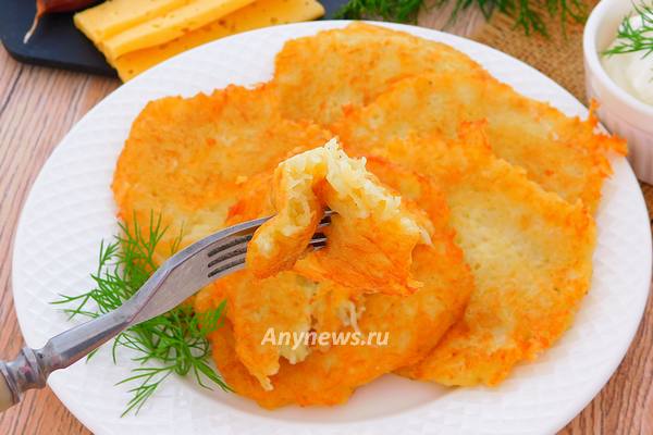 Картофельные драники с сыром