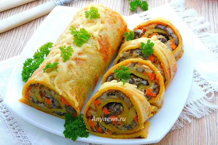 Картофельный рулет с грибами - рецепт