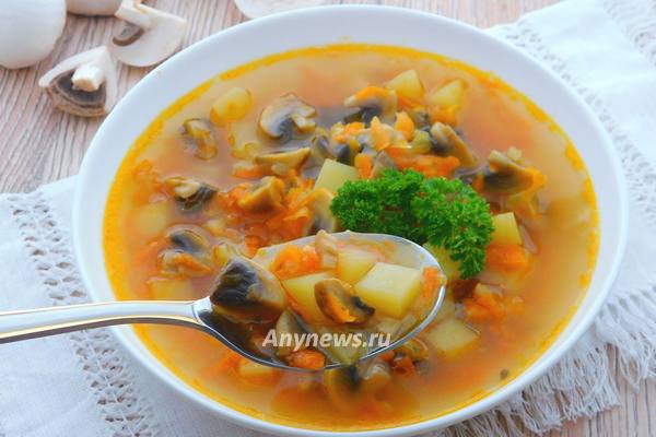 Грибной суп из шампиньонов с картофелем