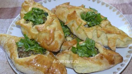 Расстегаи с рыбой и рисом