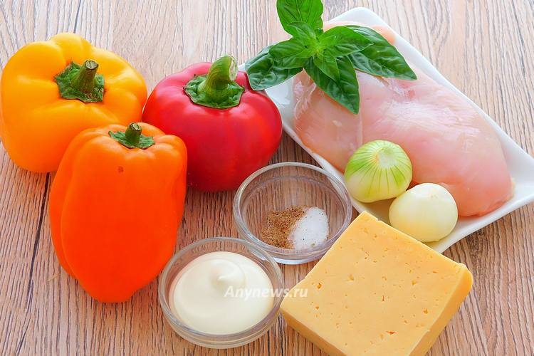 Болгарский перец фаршированный курицей - продукты