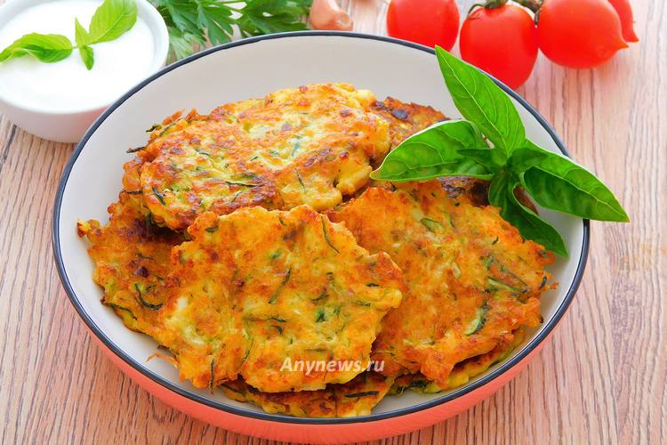 Кабачковые оладьи с творогом