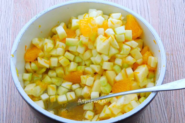 Оставить заготовку варенья постоять на 1 час