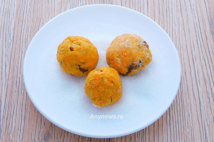 сформировать заготовки печений из теста