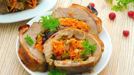 Рулет из индейки в духовке