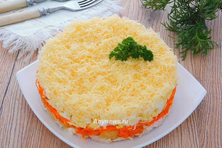 Салат из моркови по-корейски с курицей и ананасом