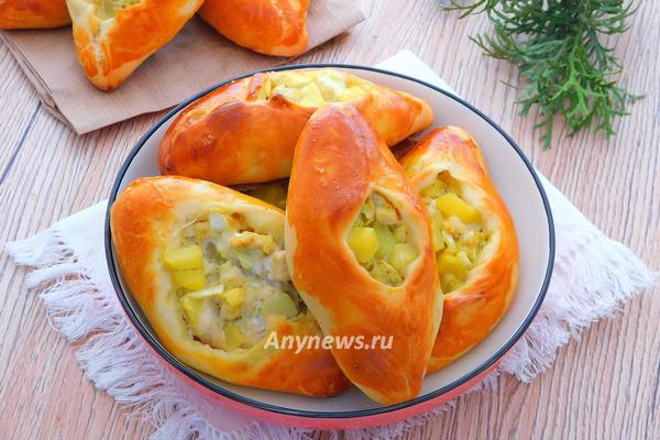Лодочки с курицей и картошкой