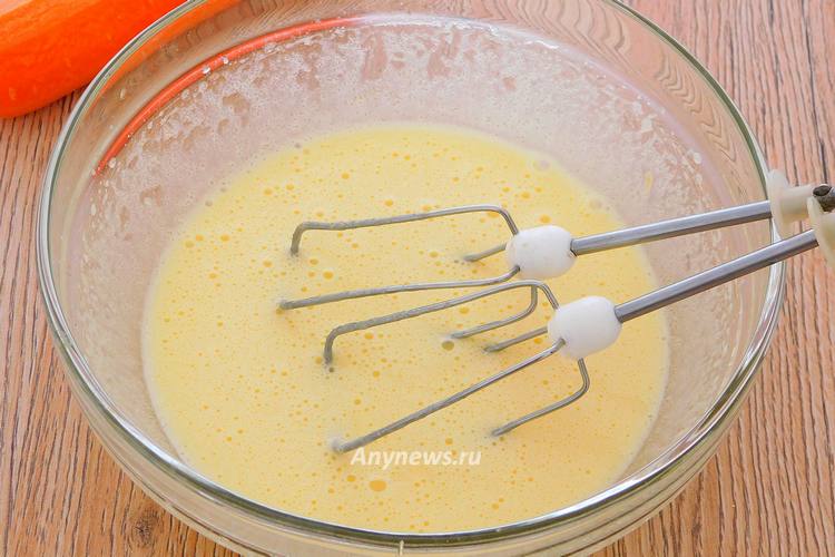 Перемешать миксером на большой скорости в течение минуты