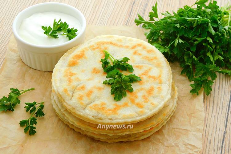 Лепешки с мясным фаршем на сковороде - рецепт