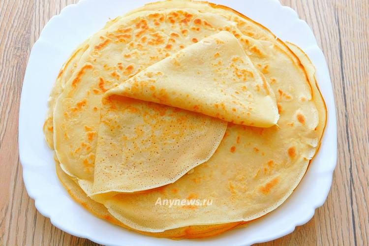 Испечь все блины на топленом молоке