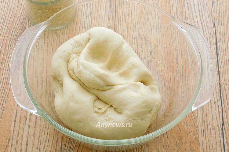 Оставить тесто для булочек на расстойку